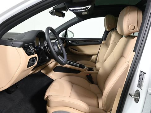 Used 2026 Porsche Macan S AWD/4WD image 5