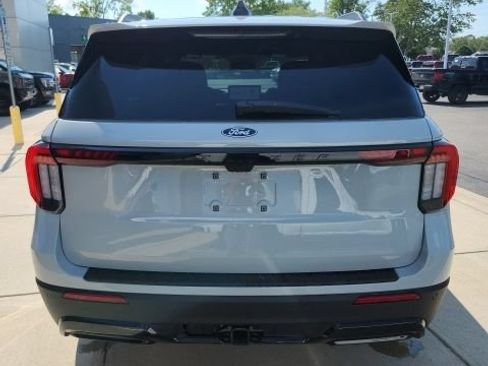 New 2027 Ford Explorer ST-Line w/ Premium Package AWD/4WD image 7
