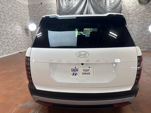 New 2027 Hyundai Palisade SE FWD image 6