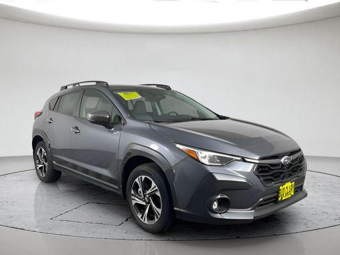 Used 2024 Subaru Crosstrek 2.0i Premium AWD/4WD image 3