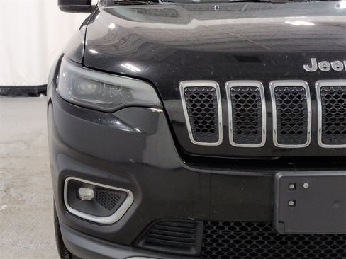 Used 2019 Jeep Cherokee Limited image 11