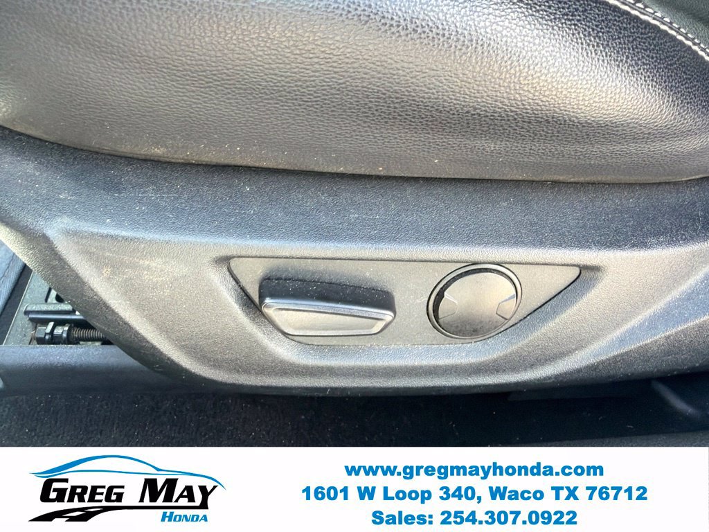 Used 2020 Ford Mustang Premium RWD image 22