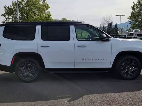 New 2026 Jeep Grand Wagoneer 4WD image 9
