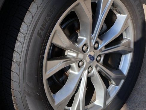 Used 2023 Ford Explorer Limited AWD/4WD image 46