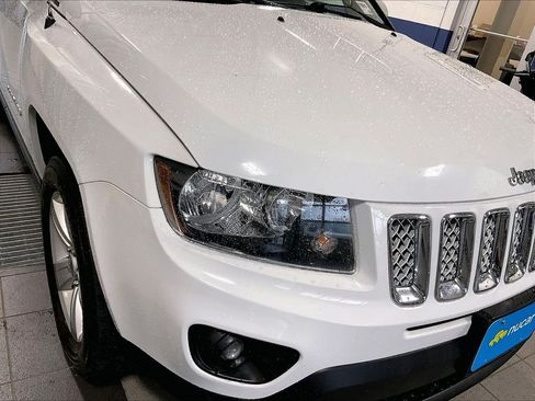 Used 2017 Jeep Compass Latitude AWD/4WD image 31