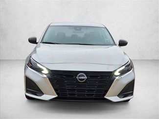 Used 2025 Nissan Altima 2.5 SV FWD video 2