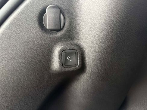 New 2026 Jeep Compass Limited image 35