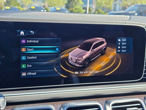 Used 2026 Mercedes-Benz GLS 450 4MATIC image 33