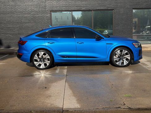 Used 2024 Audi Q8 e-tron Prestige AWD/4WD image 10