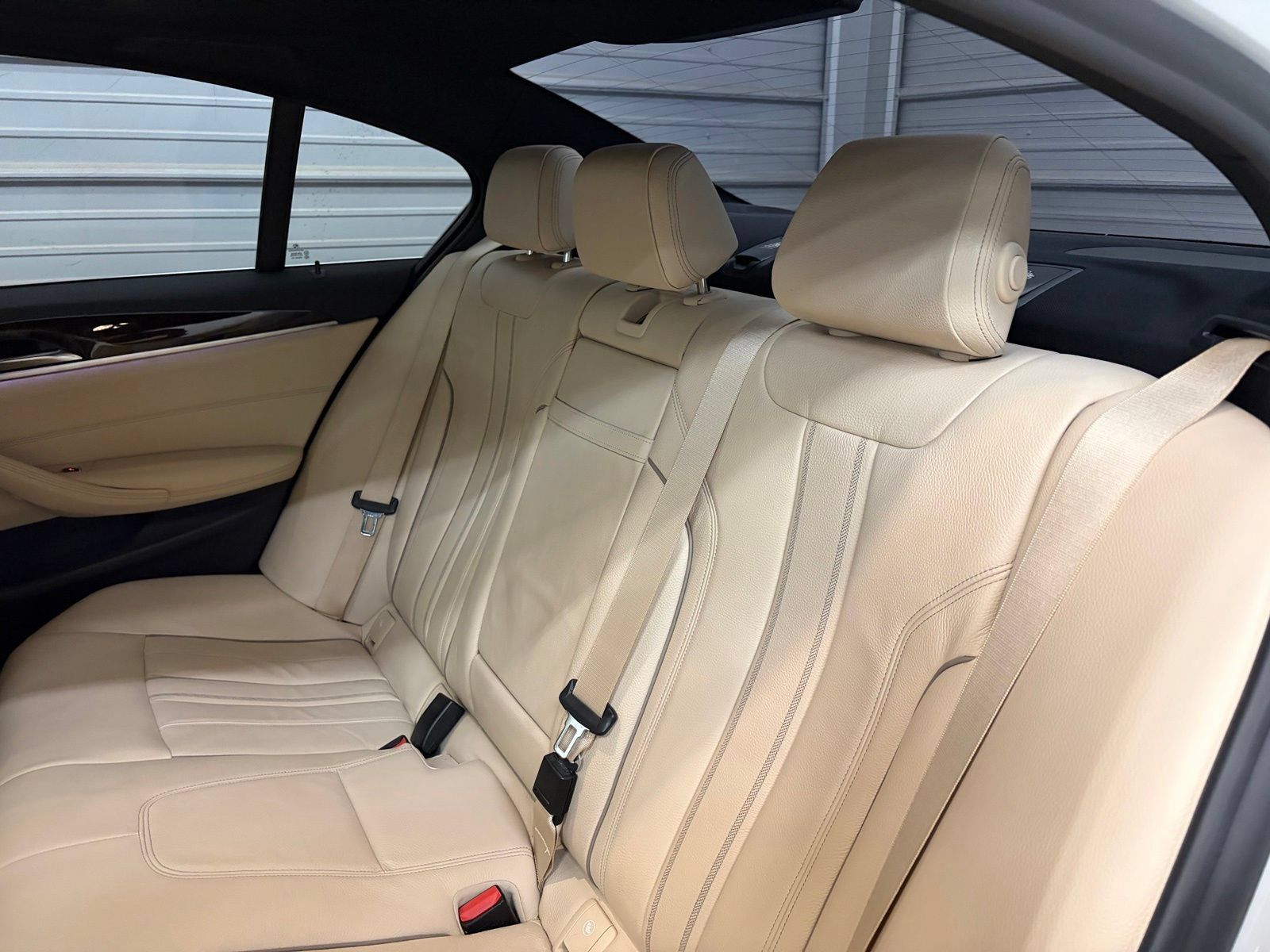 Used 2018 BMW 530i xDrive AWD/4WD image 26