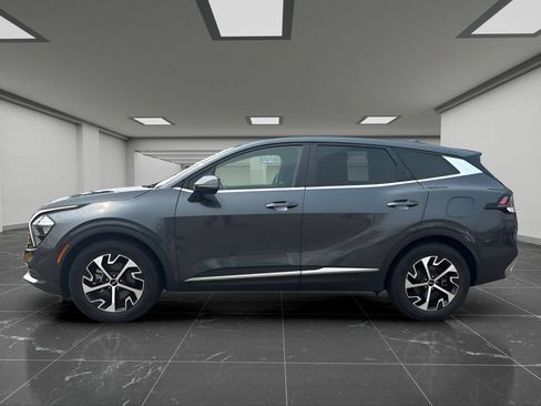 Used 2023 Kia Sportage EX FWD image 9