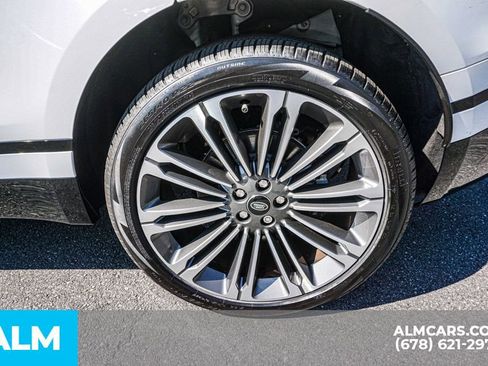 Used 2025 Land Rover Range Rover Velar Dynamic SE image 17