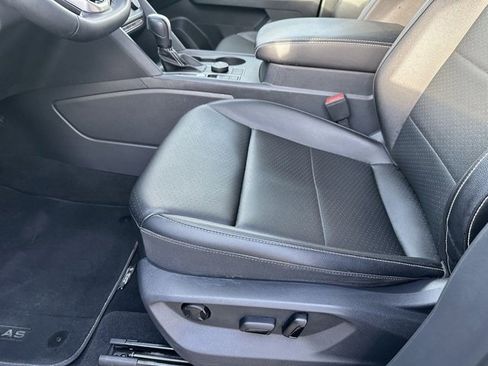 Used 2023 Volkswagen Atlas SE image 14