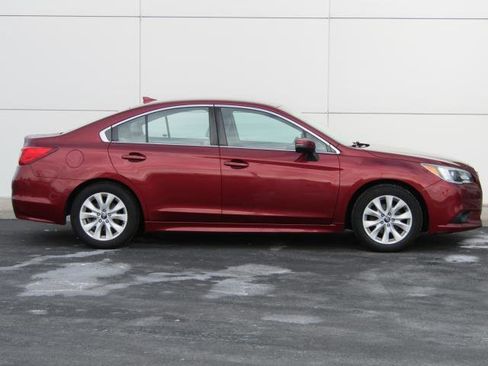 Used 2017 Subaru Legacy 2.5i Premium image 3