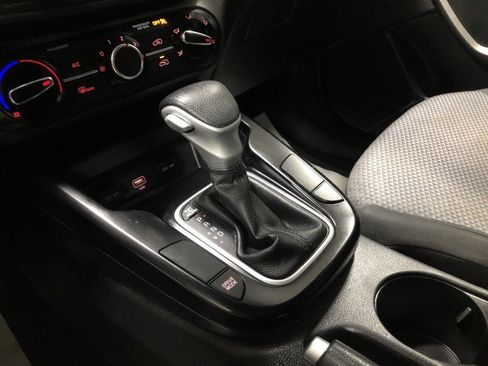 Used 2022 Kia Soul LX image 29