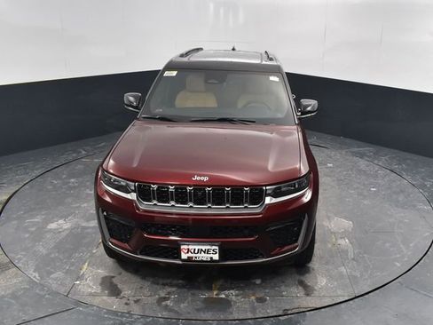 New 2026 Jeep Grand Cherokee Summit image 41