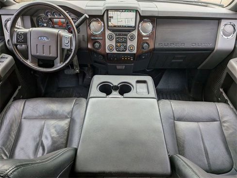 Used 2015 Ford F350 Lariat w/ Chrome Package image 26