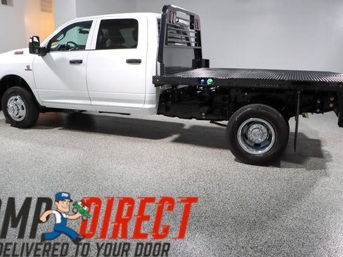 Used 2024 RAM 3500 Tradesman w/ Chrome Appearance Group image 11