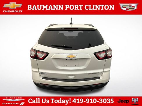 Used 2016 Chevrolet Traverse LT FWD image 4