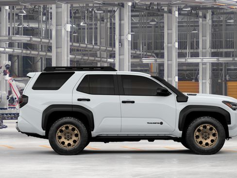 New 2026 Toyota 4Runner Trailhunter AWD/4WD image 14