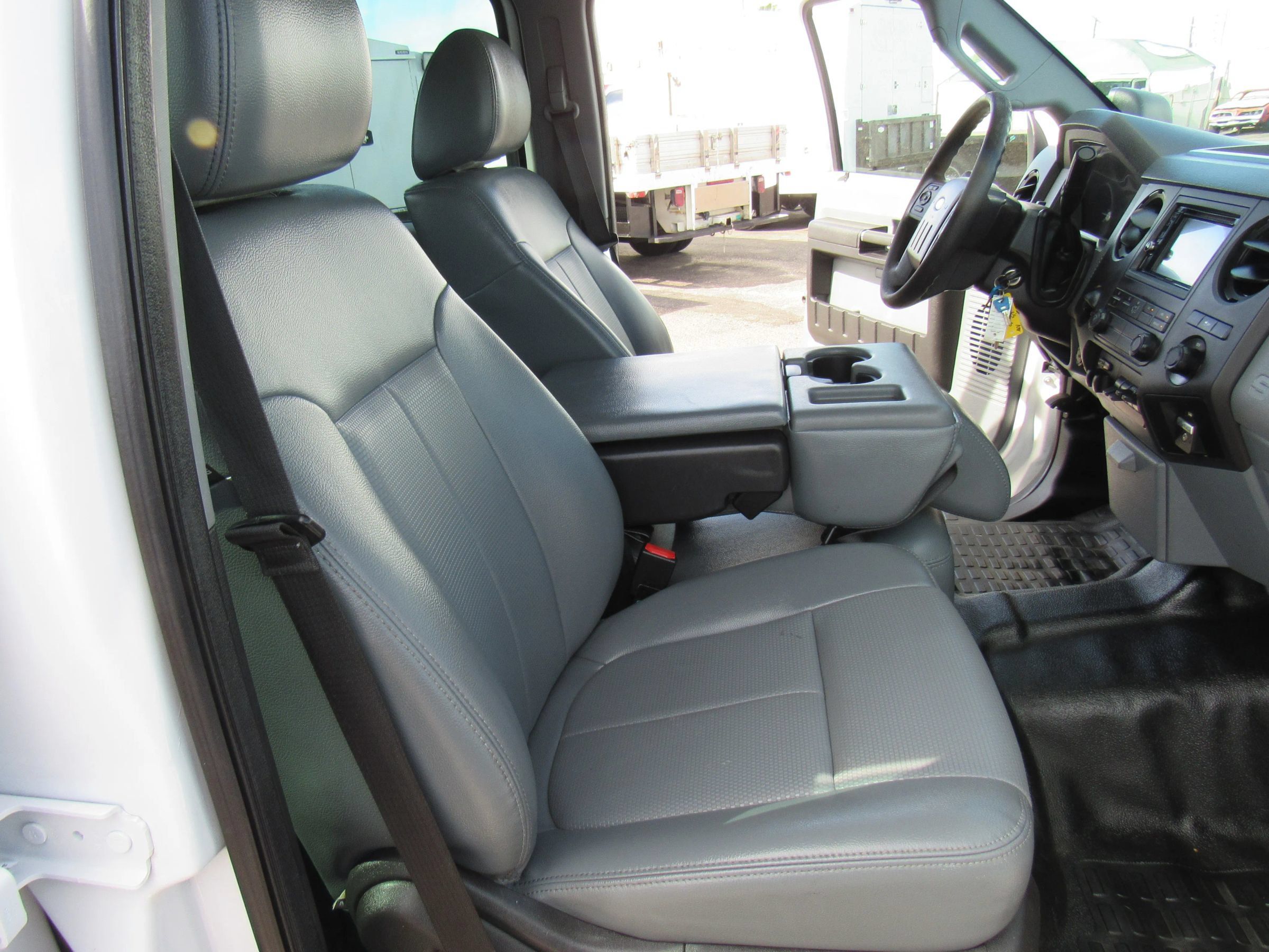 Used 2015 Ford F350 XL w/ Power Equipment Group RWD image 11