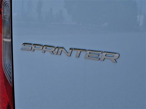 Used 2025 Mercedes-Benz Sprinter 2500 image 22