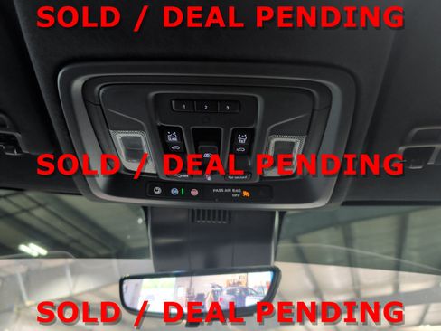 Used 2025 GMC Sierra 2500 AT4X AWD/4WD image 15