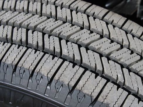 Used 2024 RAM 2500 Big Horn w/ Sport Appearance Package image 17