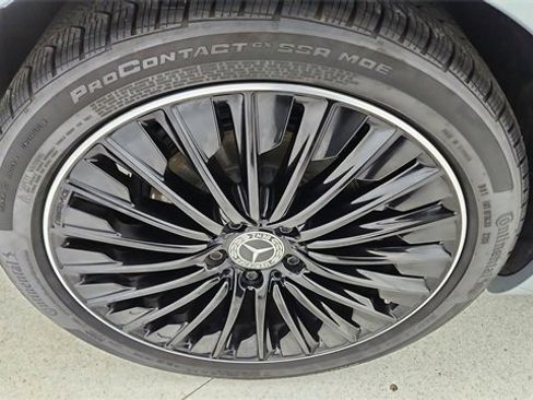 Used 2025 Mercedes-Benz CLE 300 4MATIC Cabriolet image 59