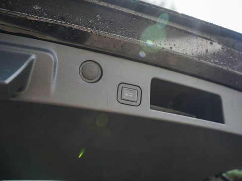 New 2026 GMC Terrain AT4 w/ LPO, Floor Liner Package image 9