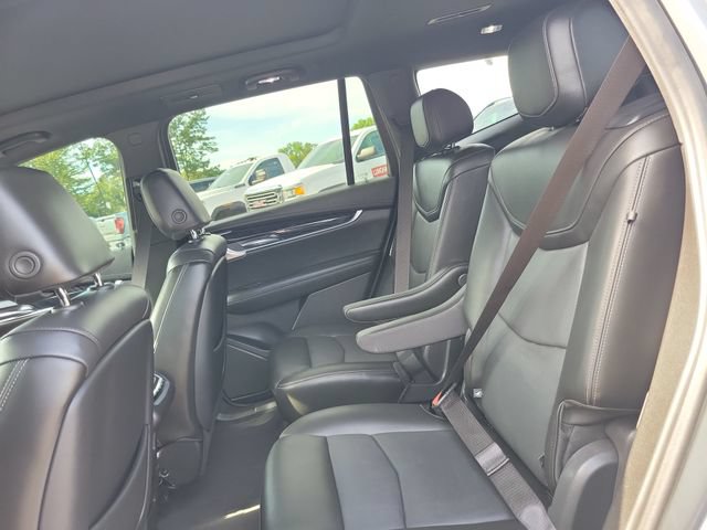 Used 2025 Cadillac XT6 Premium Luxury AWD/4WD image 34
