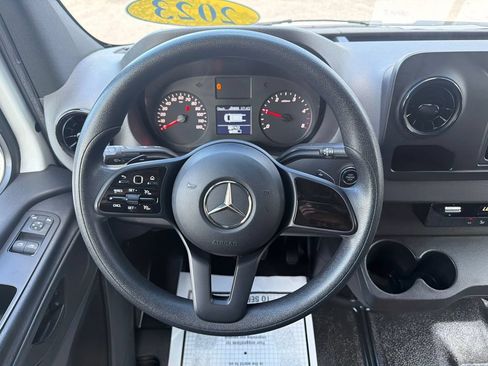 Used 2023 Mercedes-Benz Sprinter 2500 w/ Dashboard Charging Package image 7