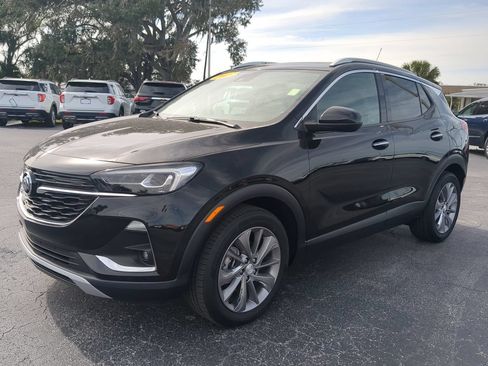 Used 2023 Buick Encore GX Essence w/ Experience Buick Package FWD image 8