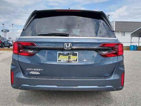 Used 2026 Honda Odyssey EX-L image 4