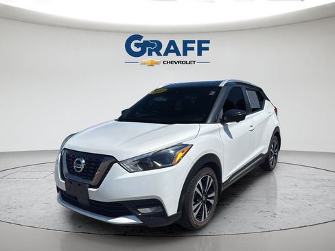 Used 2020 Nissan Kicks SR FWD image 1