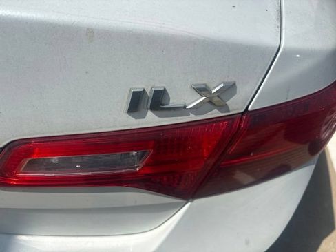 Used 2015 Acura ILX FWD image 3