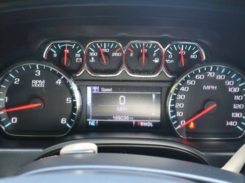 Used 2018 Chevrolet Silverado 1500 LT w/ All Star Edition AWD/4WD image 9