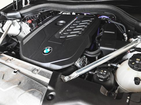 Used 2025 BMW X4 M40i w/ Premium Package AWD/4WD image 41