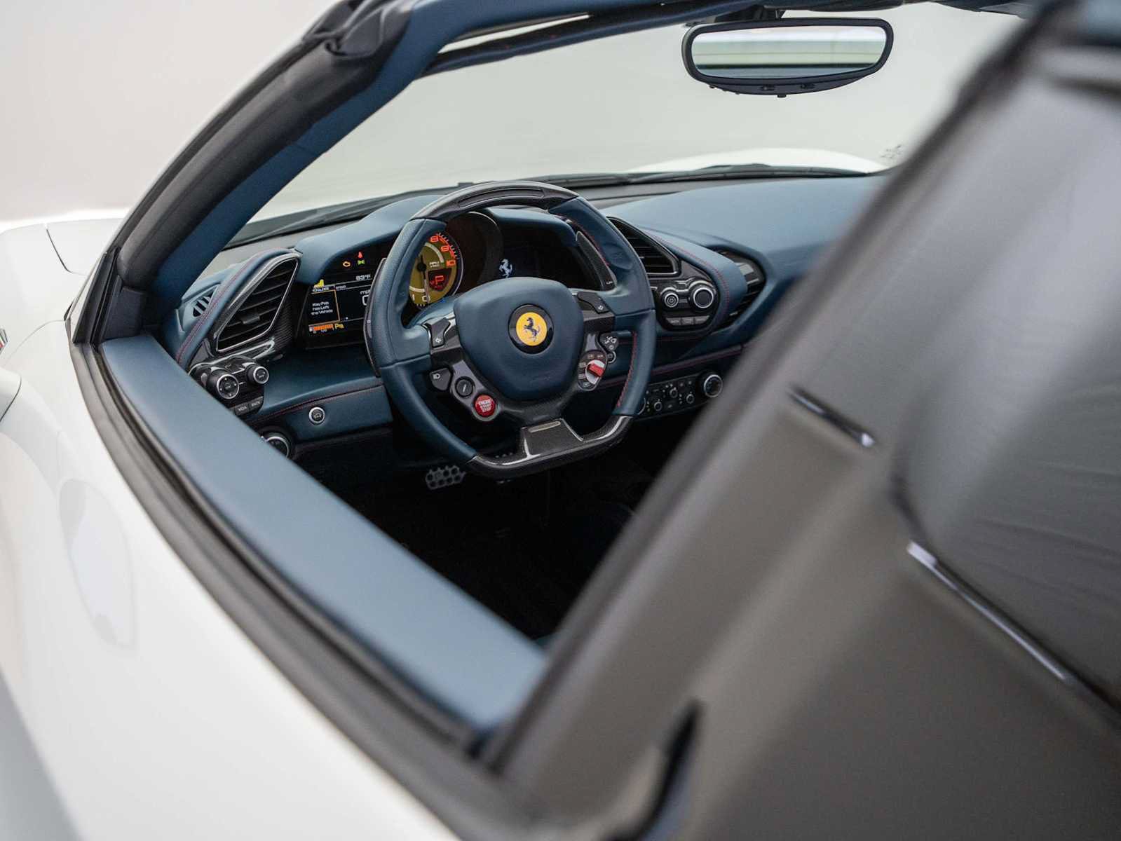 Used 2017 Ferrari 488 Spider RWD image 18