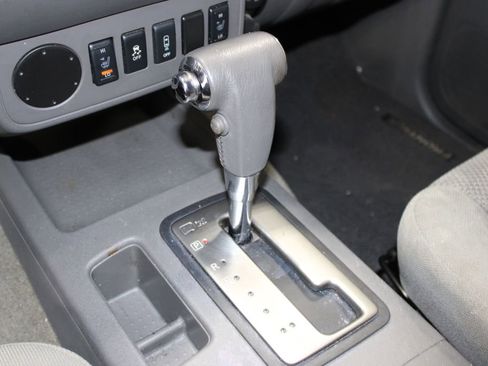 Used 2017 Nissan Frontier SV w/ SV Value Truck Package image 28