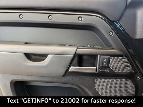 Used 2023 Land Rover Defender 110 V8 image 26