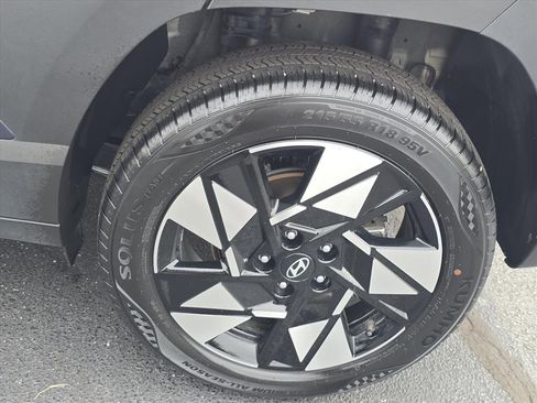 Used 2024 Hyundai Kona SEL image 12