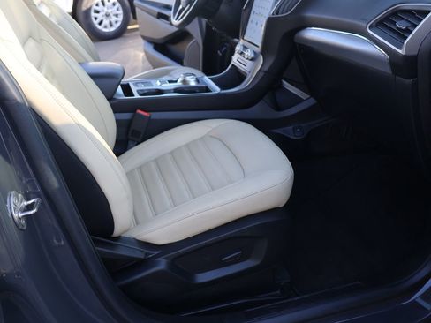 Used 2021 Ford Edge SEL w/ Cargo Accessory Package image 29