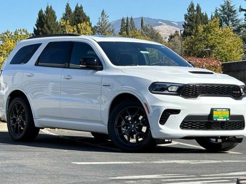 New 2026 Dodge Durango GT image 2