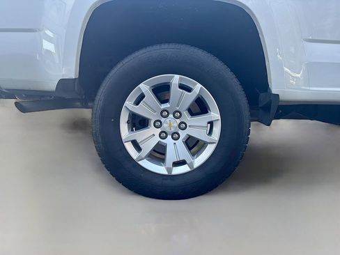 Used 2021 Chevrolet Colorado LT w/ Fleet Safety Package image 9