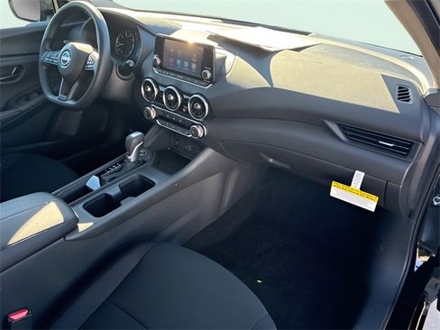 Used 2025 Nissan Sentra S image 12