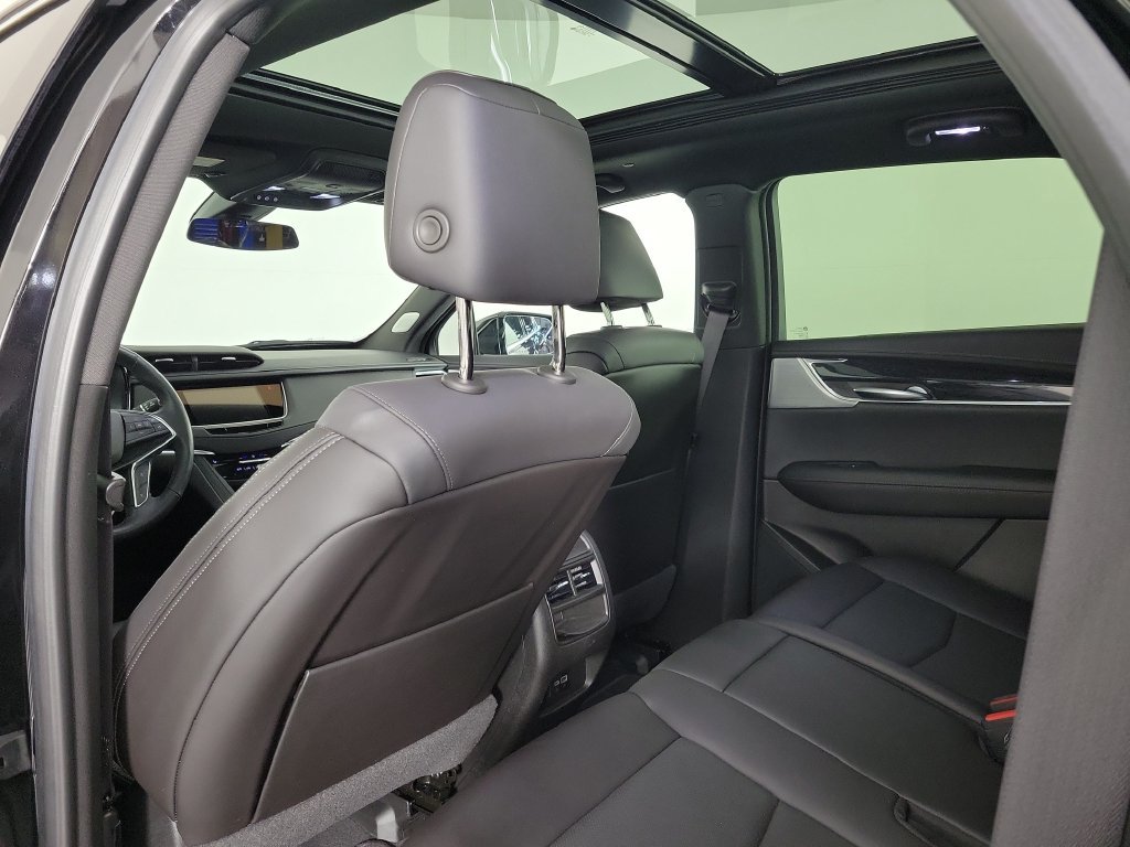 Used 2023 Cadillac XT5 Premium Luxury FWD image 13