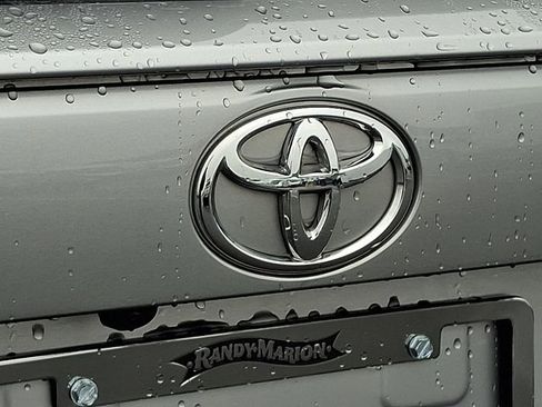Used 2024 Toyota RAV4 LE AWD/4WD image 30