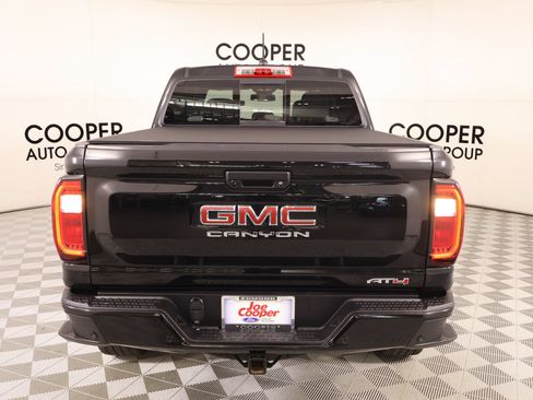 Used 2024 GMC Canyon AT4 w/ Technology Package AWD/4WD image 21