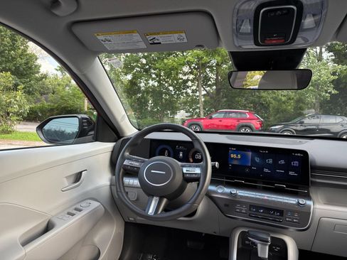 Used 2026 Hyundai Kona SEL Sport FWD image 33
